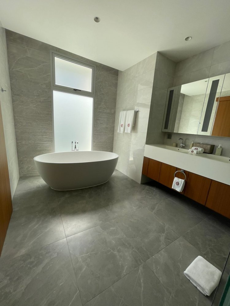 Property image - full photo 17