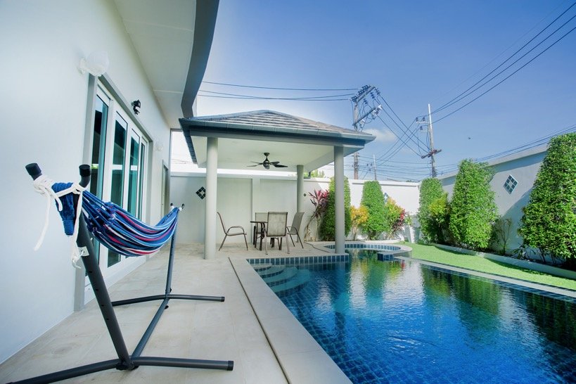Property image - full photo 10