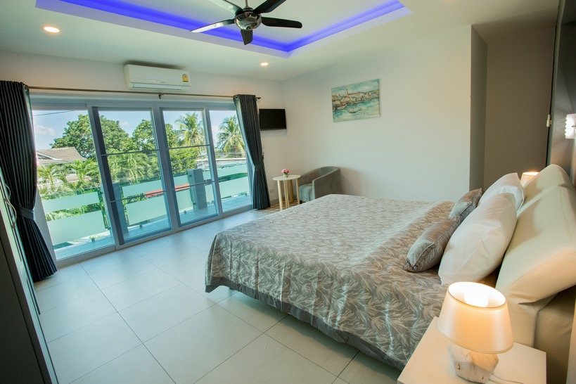 Property image - full photo 51