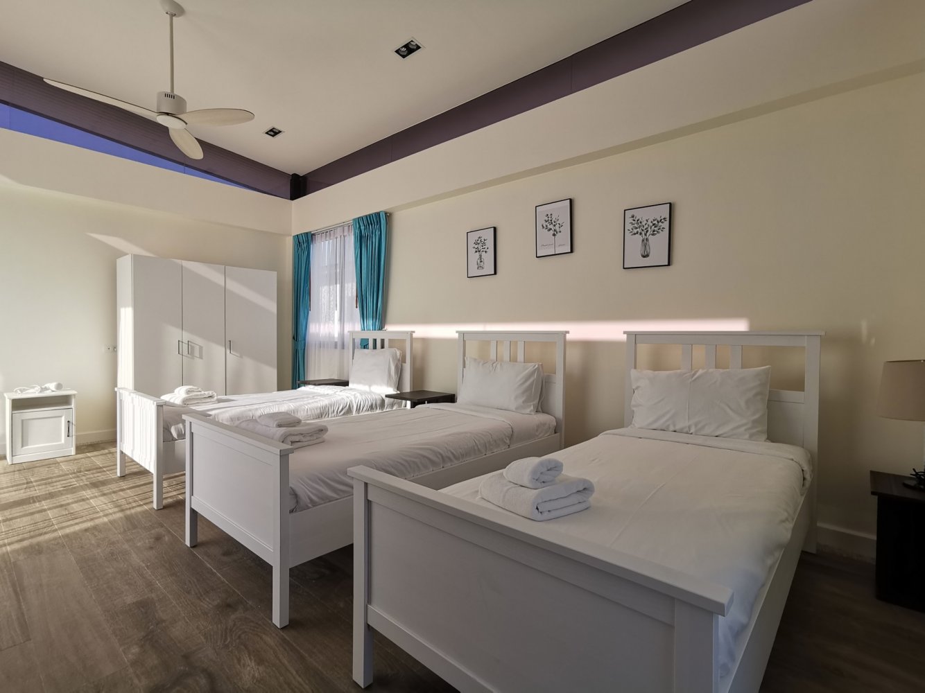 Property image - full photo 6
