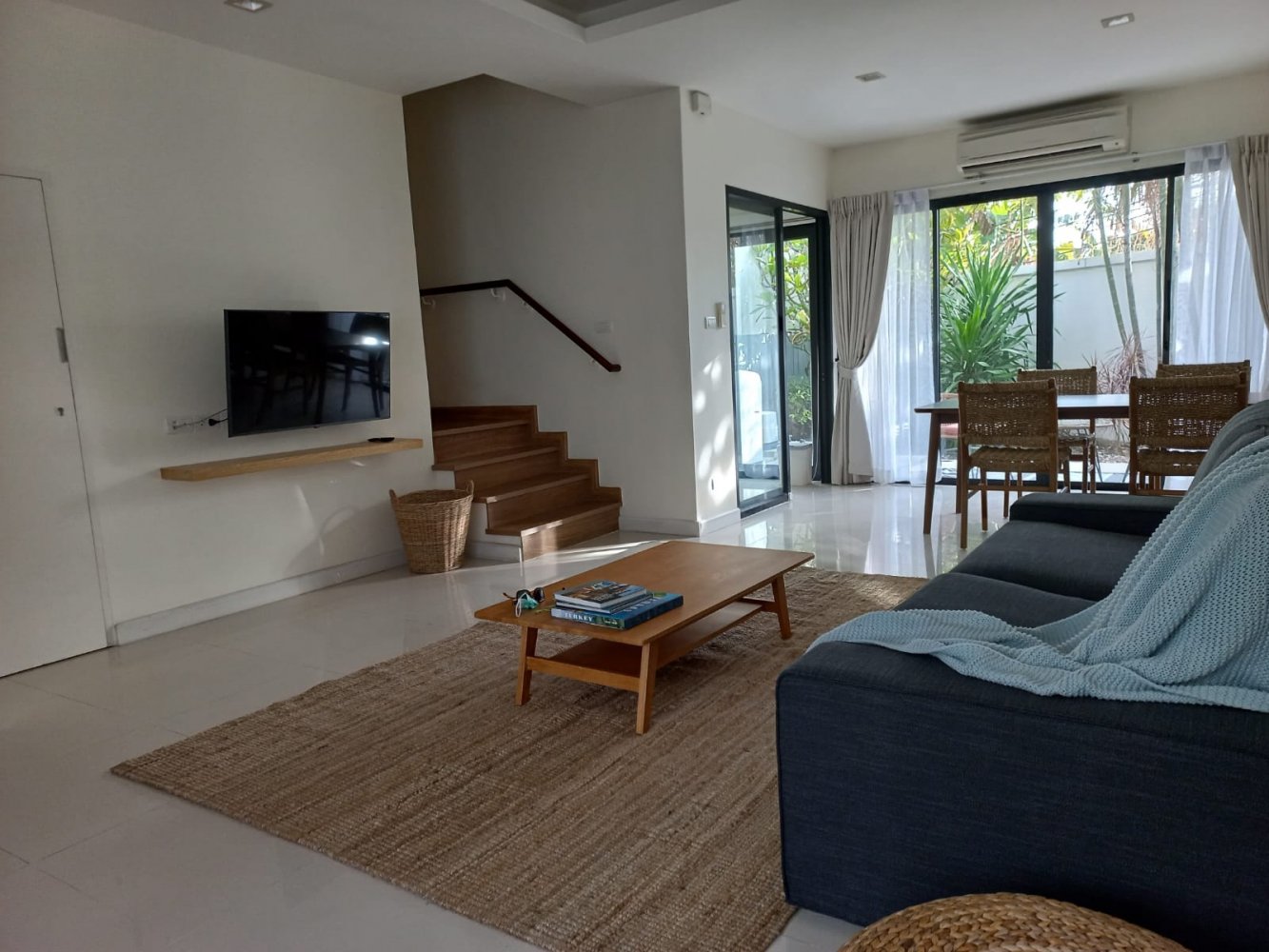 Property image - full photo 10
