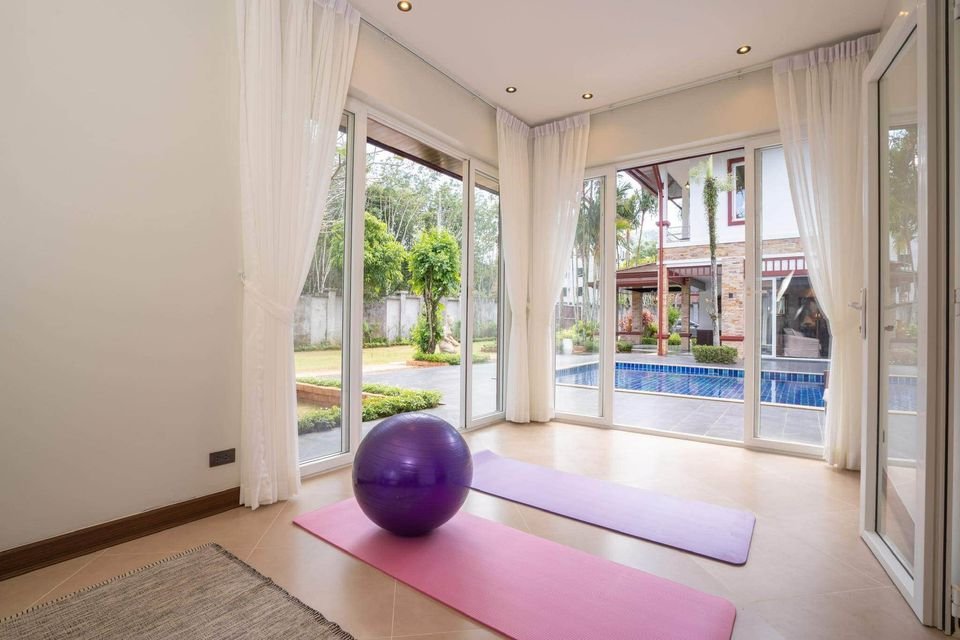 Property image - full photo 12