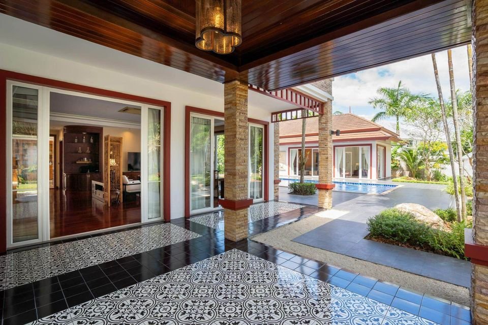 Property image - full photo 3