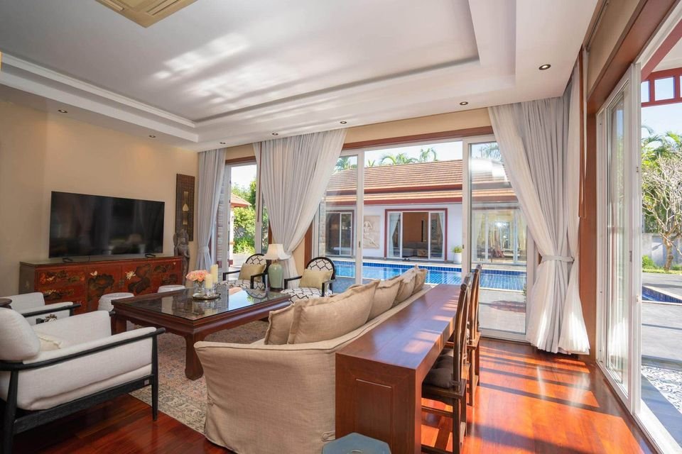 Property image - full photo 18