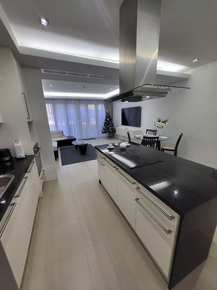 Property image - full photo 8