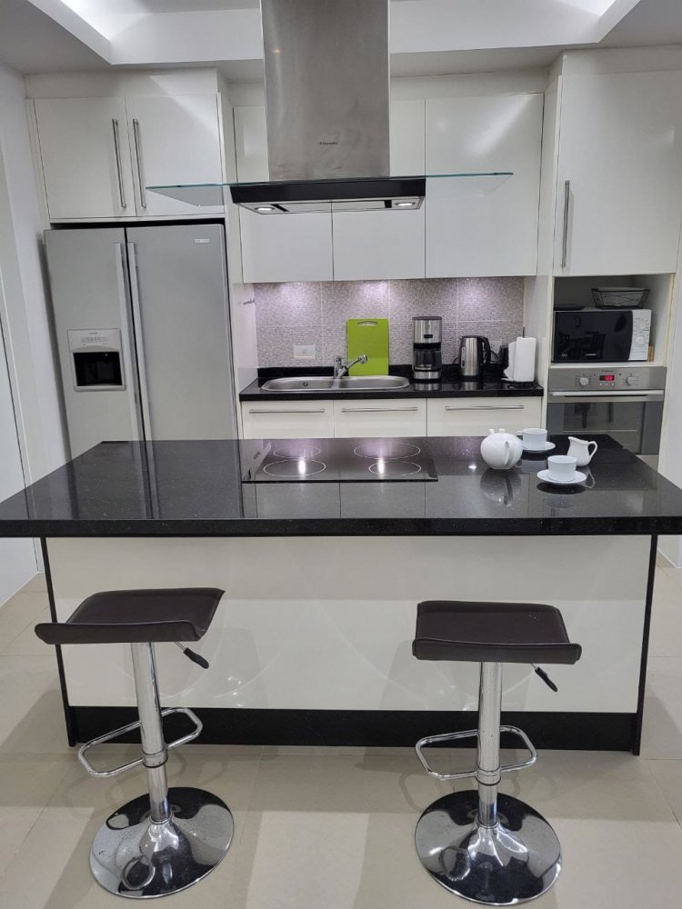 Property image - full photo 3