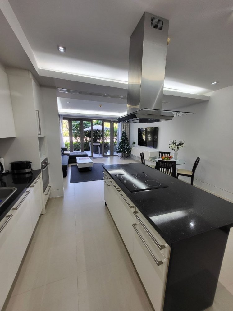 Property image - full photo 11