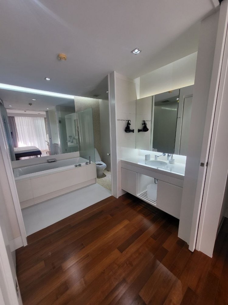 Property image - full photo 19