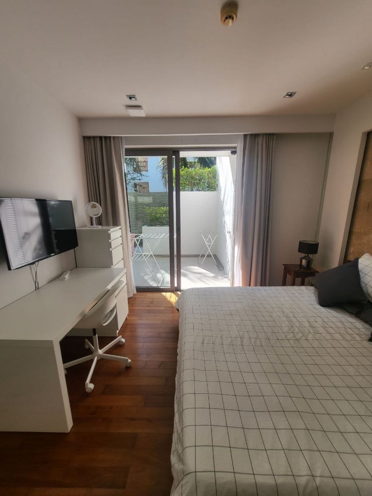 Property image - full photo 12
