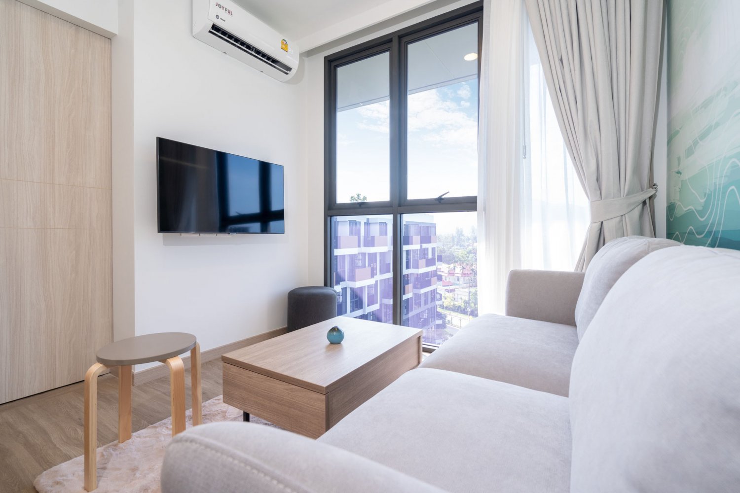 Property image - full photo 5