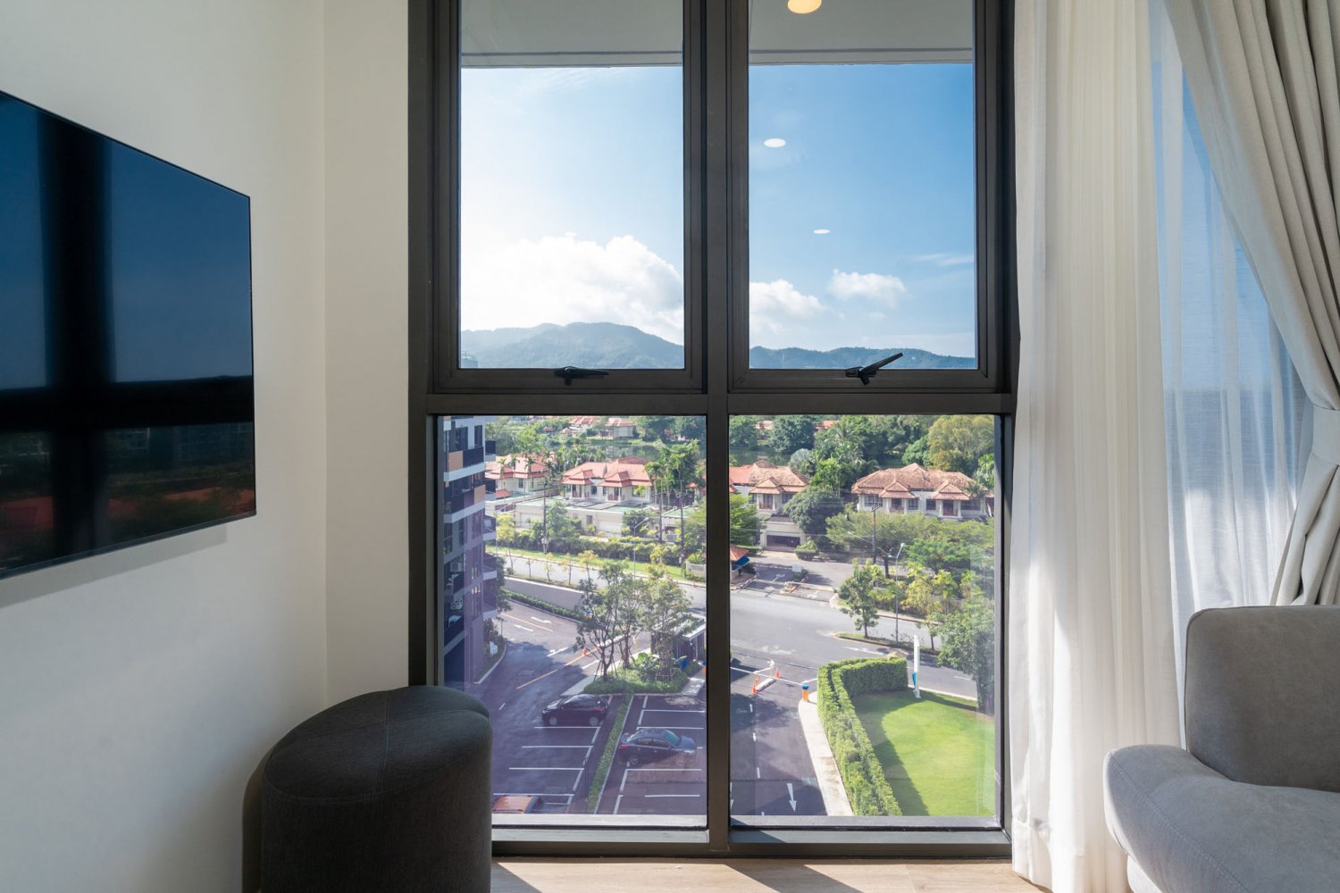 Property image - full photo 4