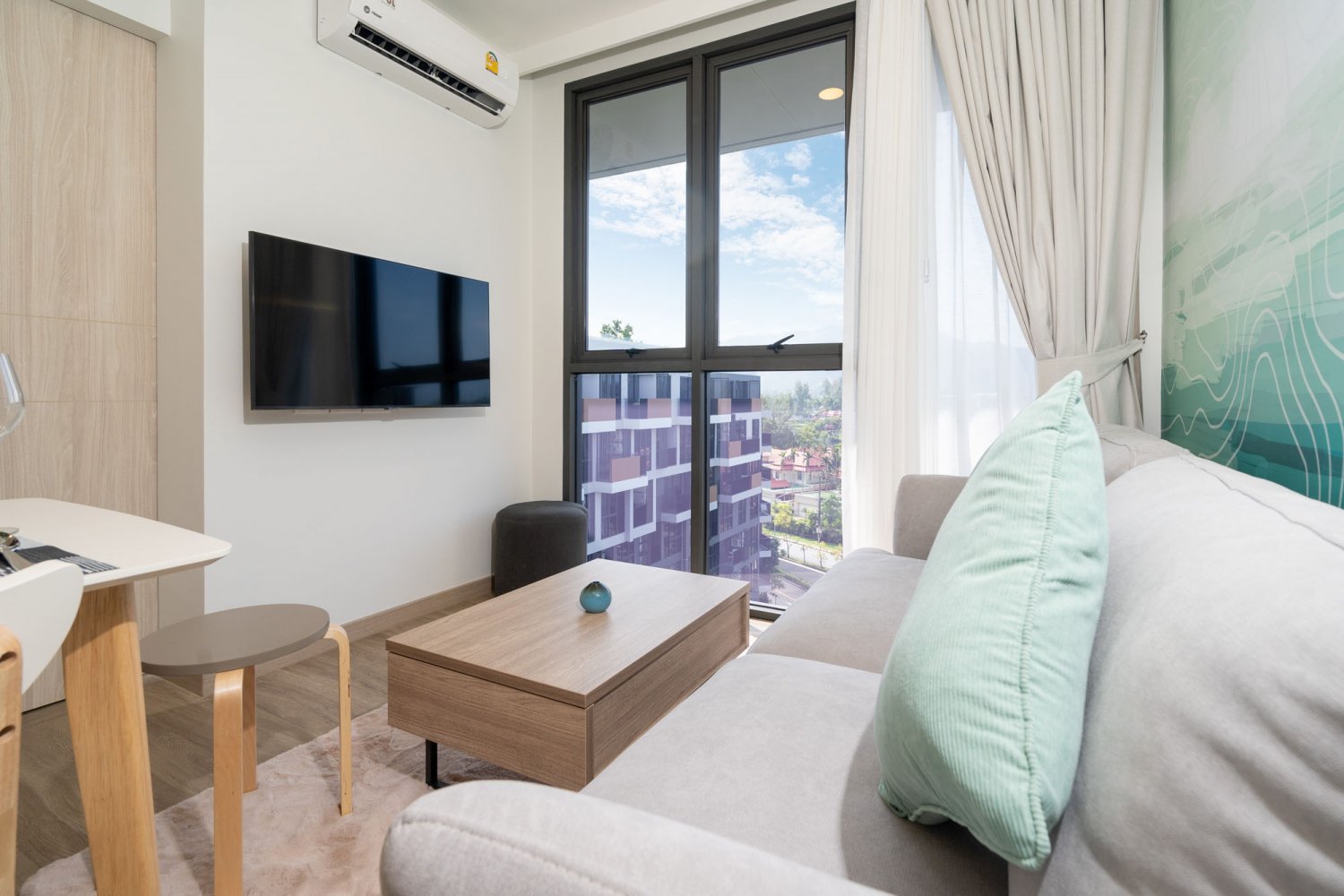 Property image - full photo 15