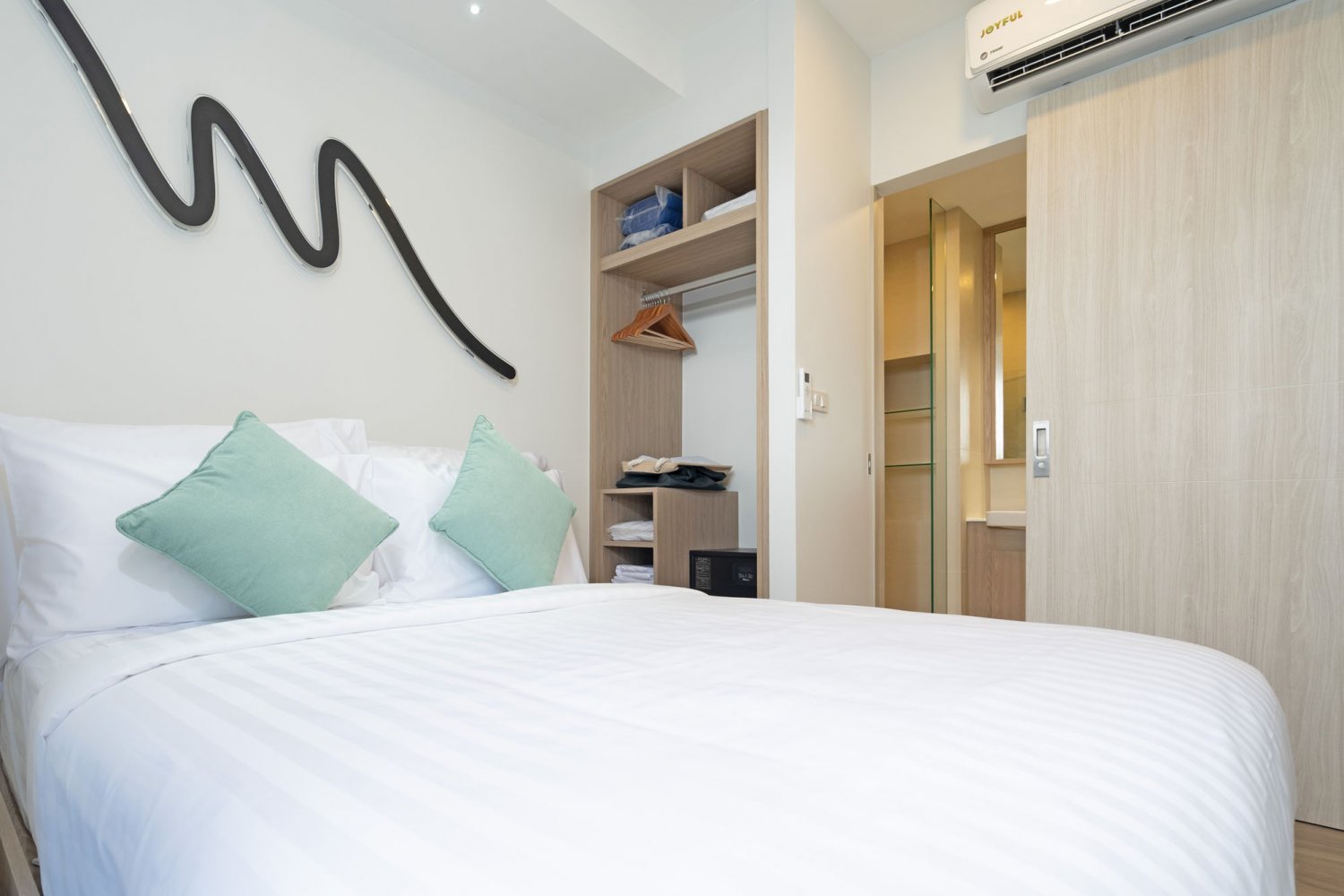 Property image - full photo 26