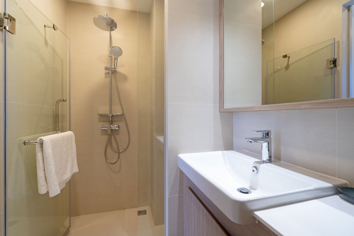 Property image - full photo 24