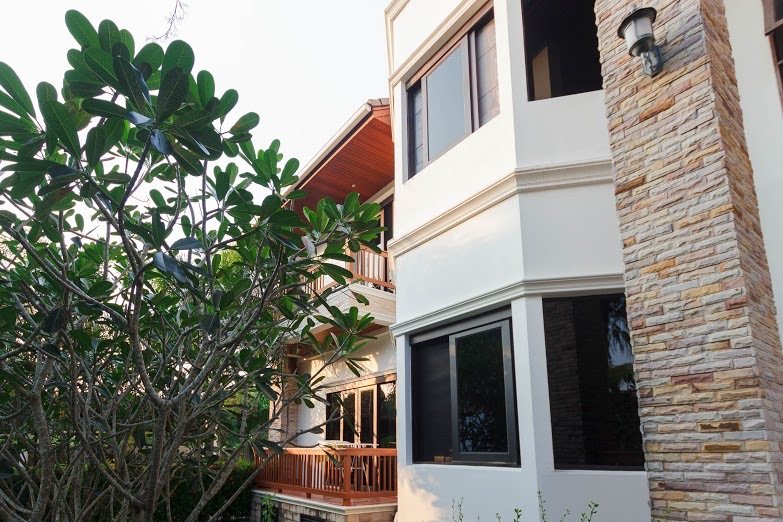 Property image - full photo 5