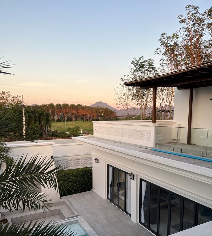 Property image - full photo 3