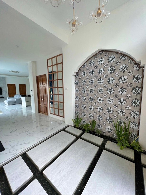 Property image - full photo 6