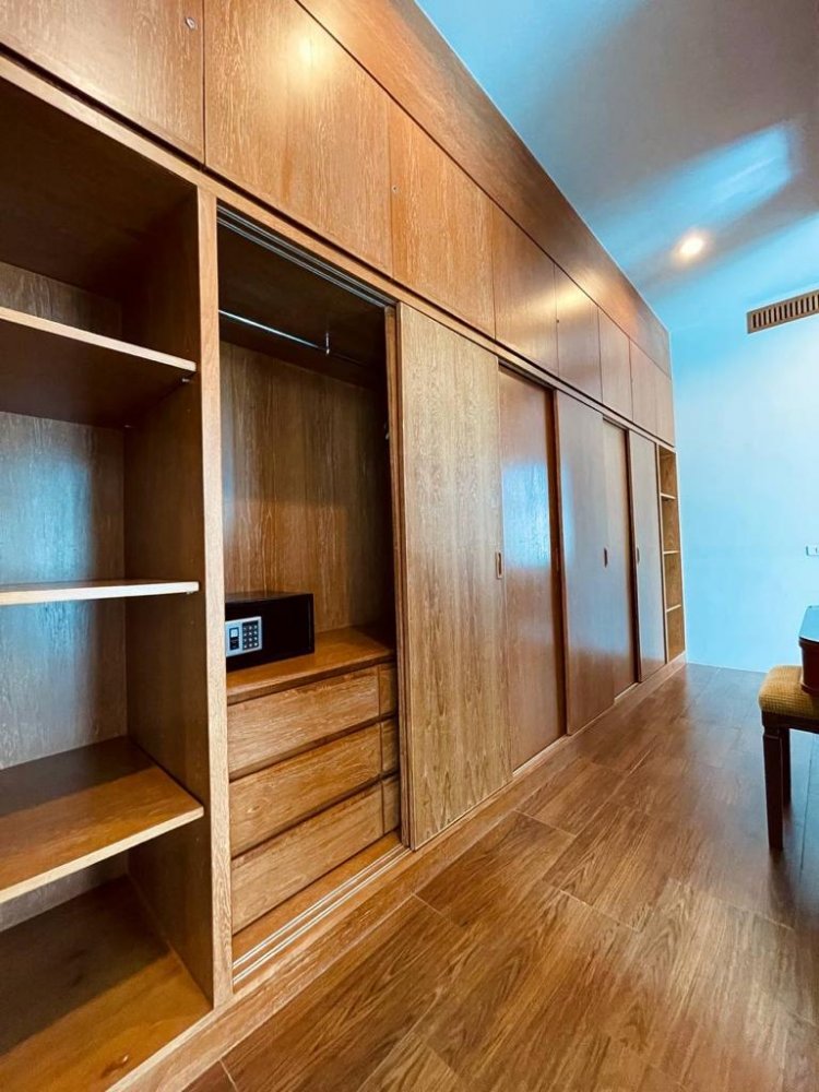 Property image - full photo 17