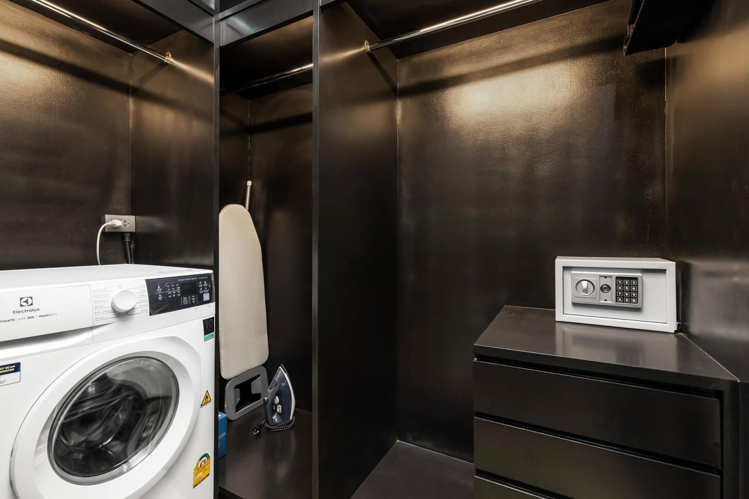 Property image - full photo 13