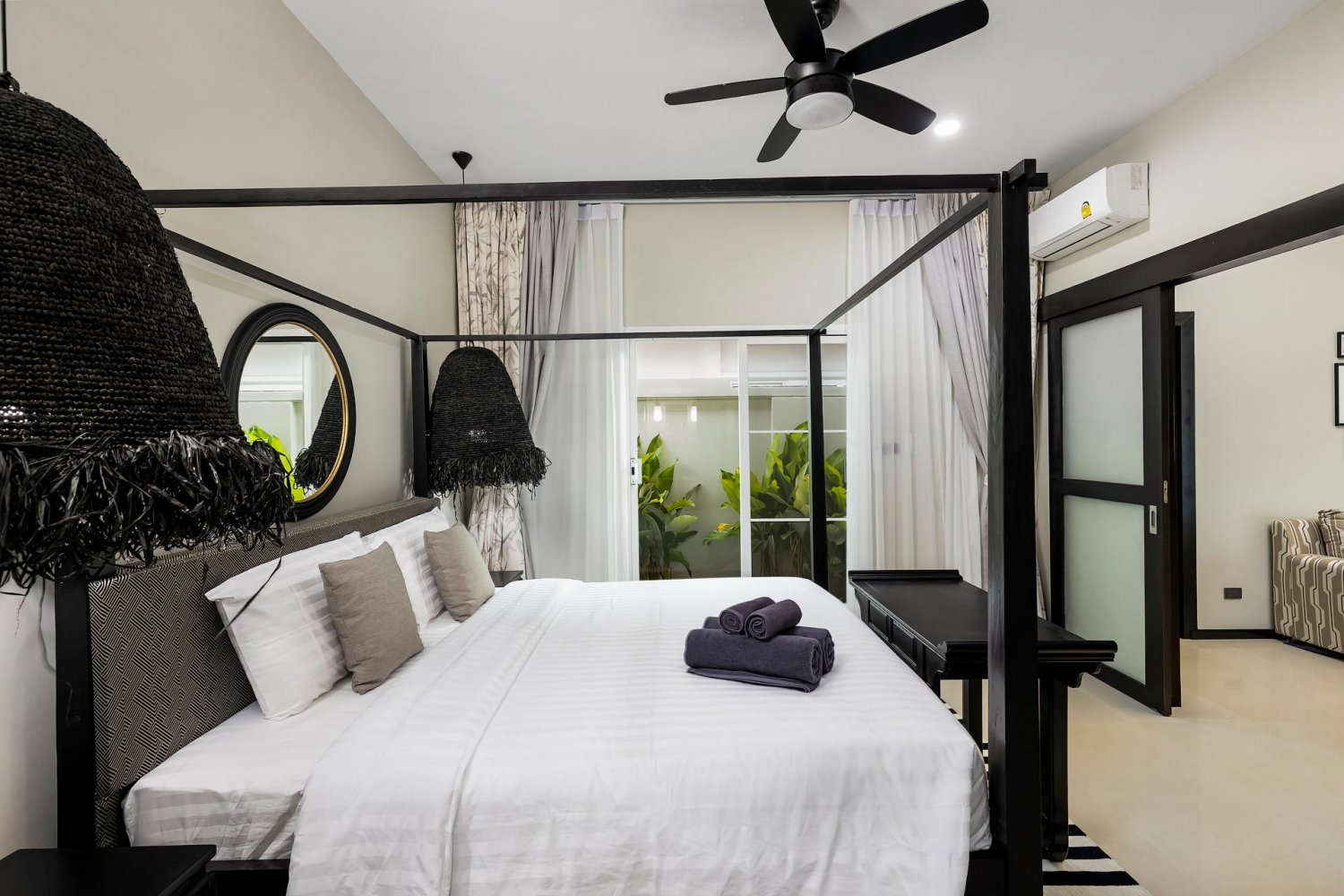 Property image - full photo 3