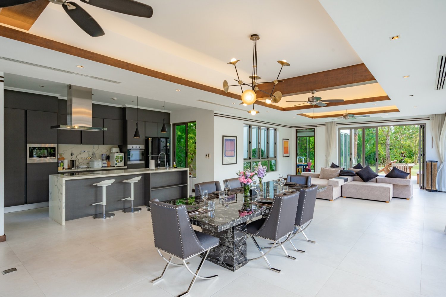 Property image - full photo 15