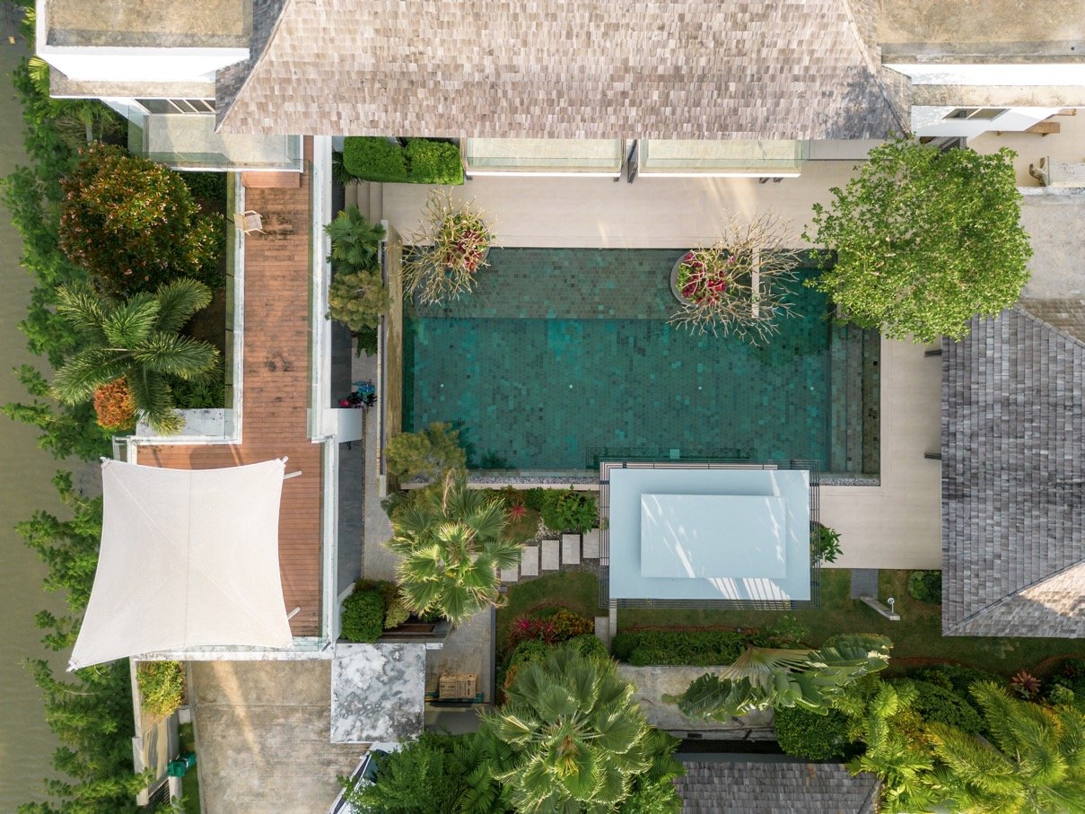 Property image - full photo 77