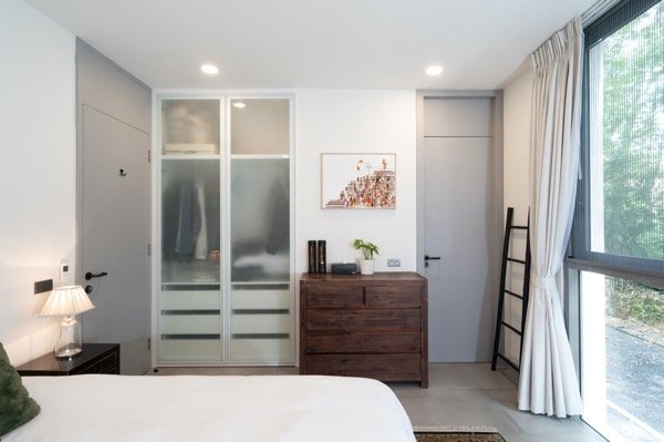 Property image - full photo 34