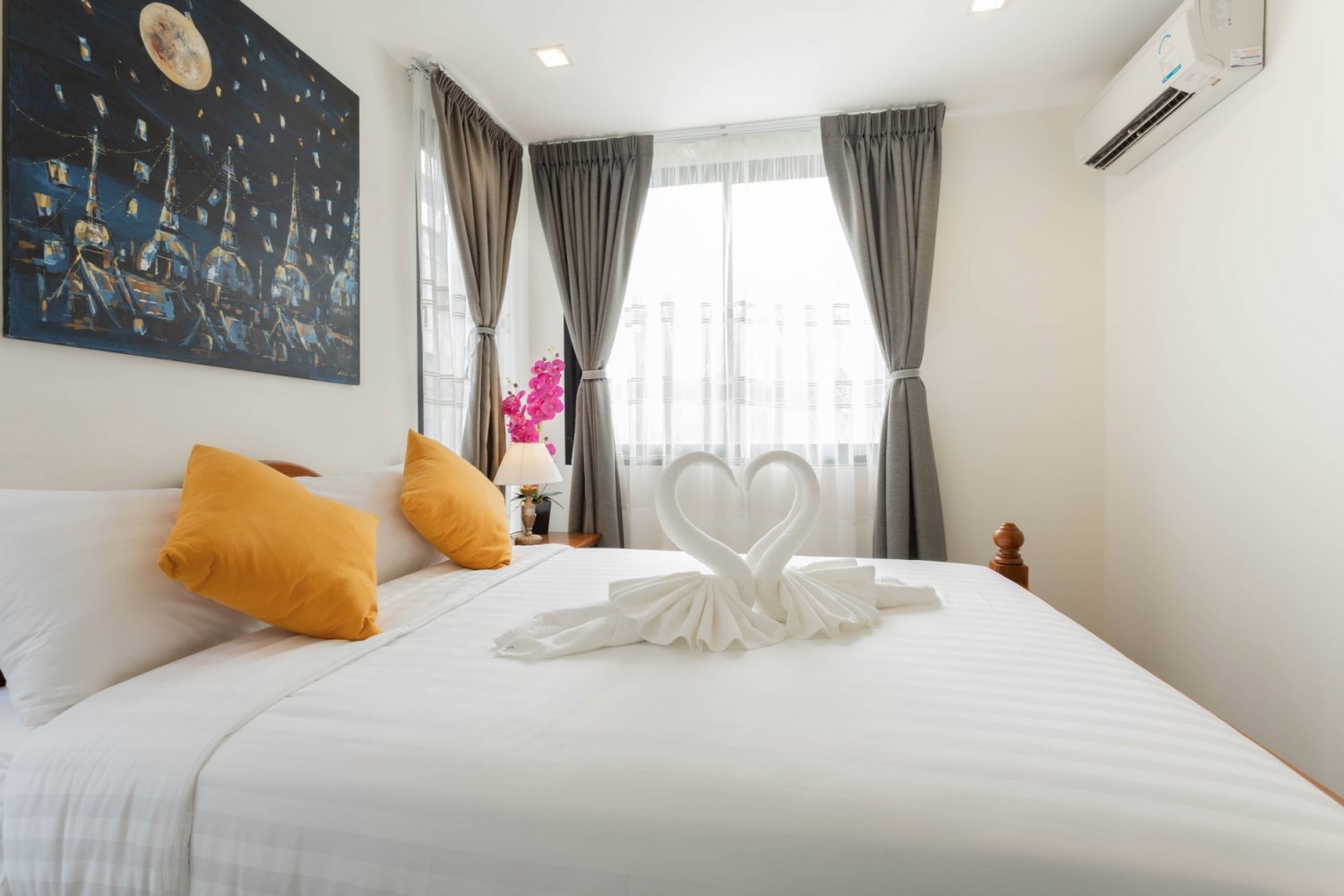Property image - full photo 12