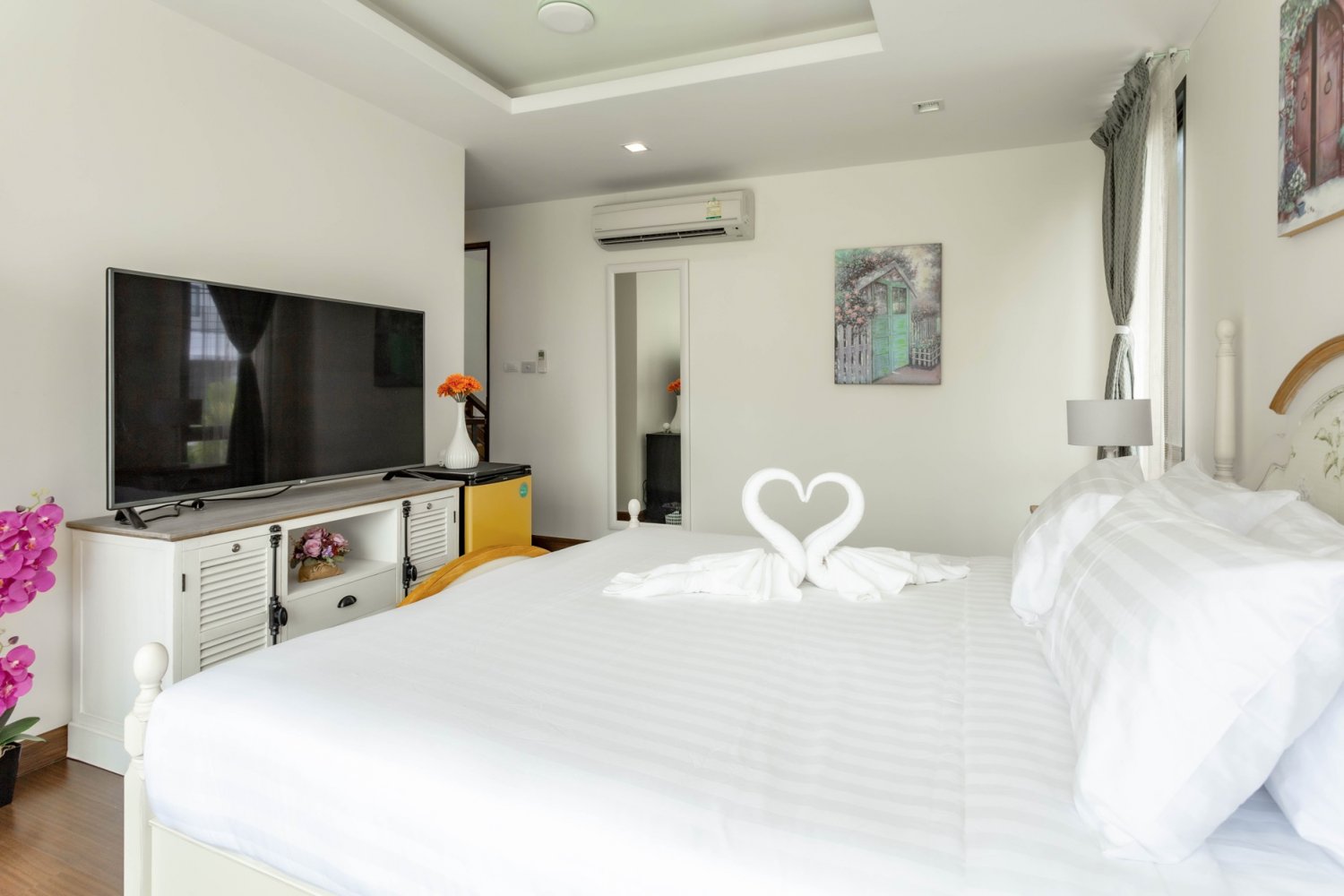 Property image - full photo 10