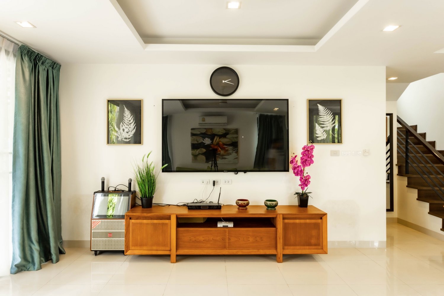 Property image - full photo 16