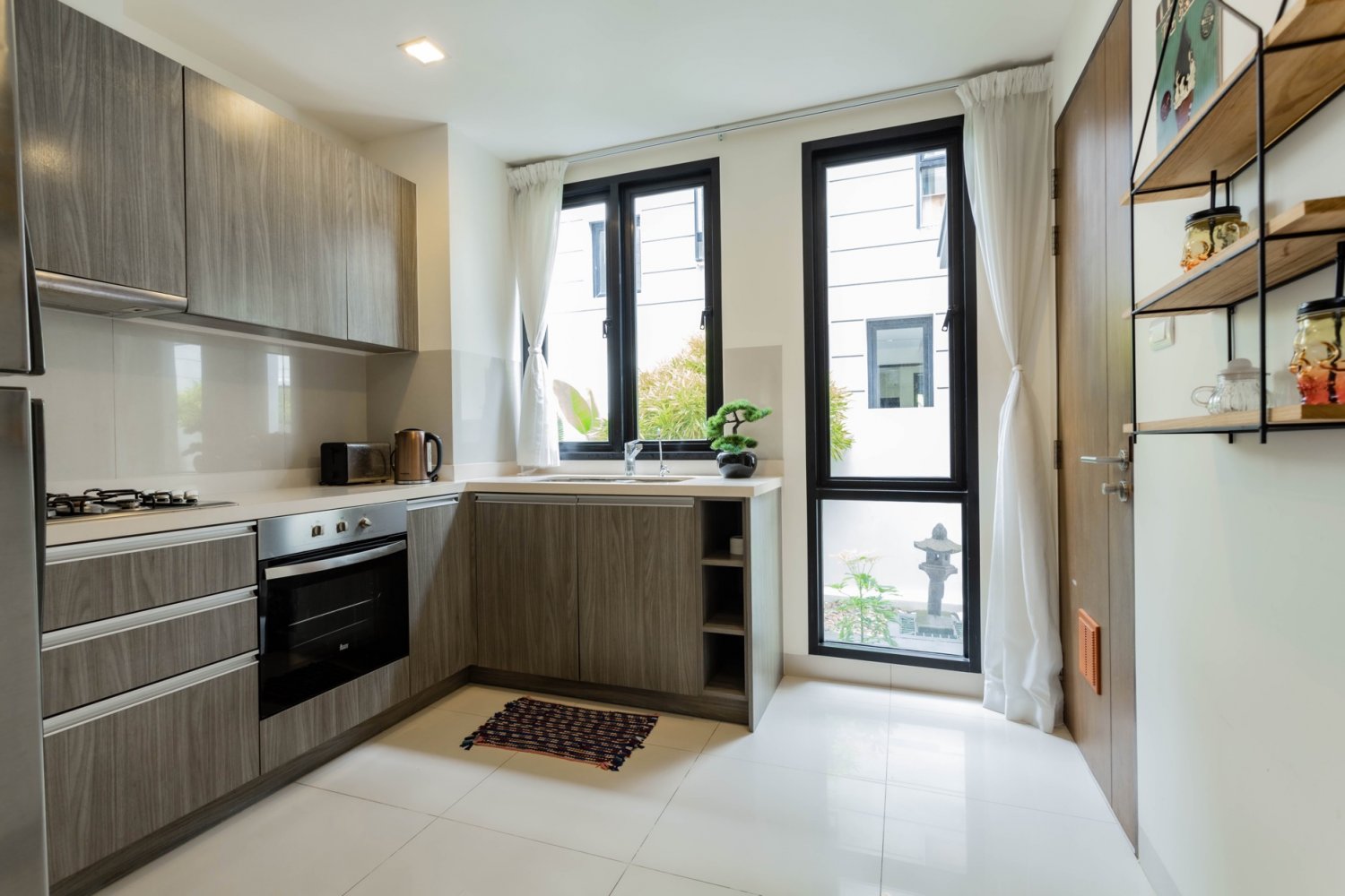 Property image - full photo 6