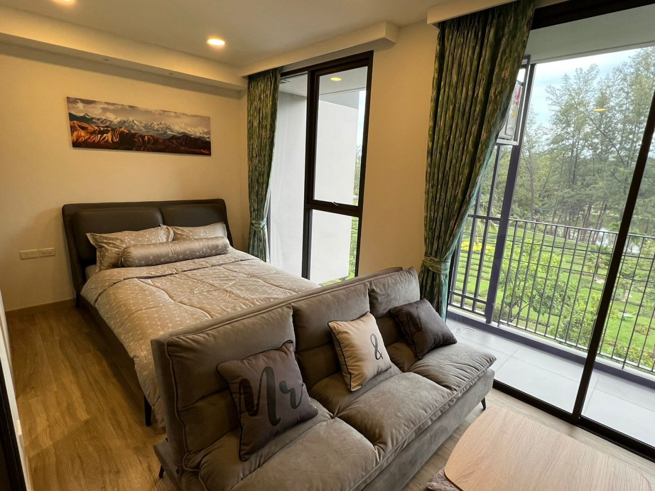 Property image - full photo 4