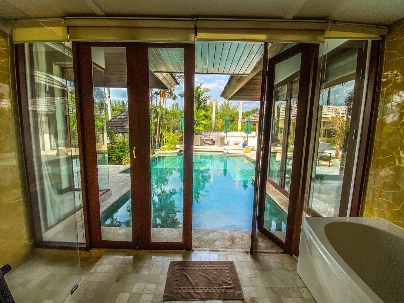 Property image - full photo 11