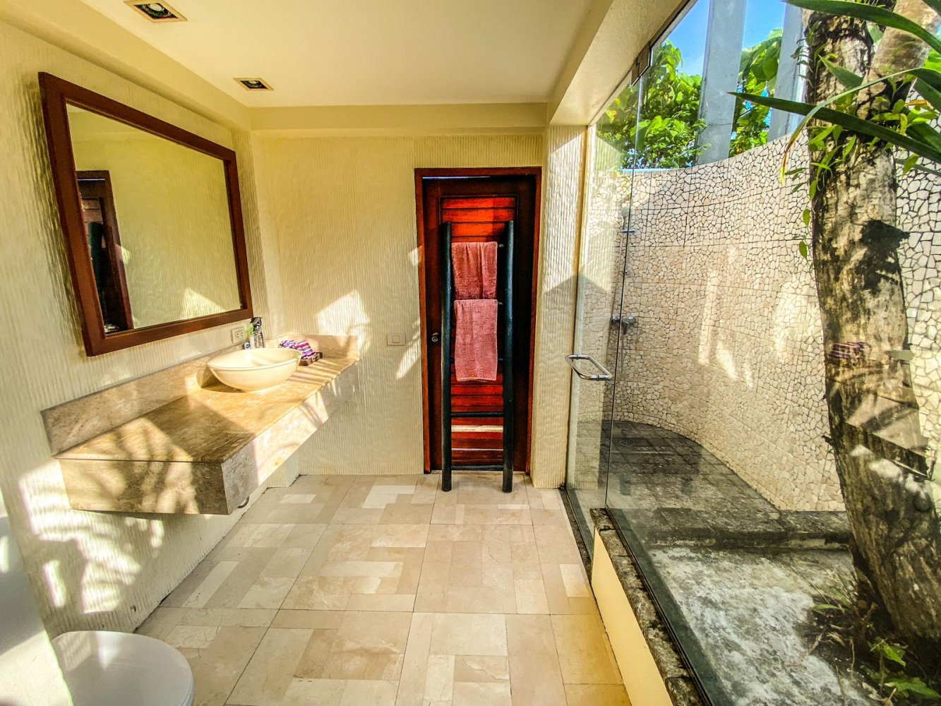 Property image - full photo 21