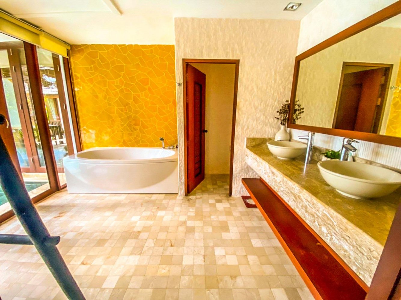 Property image - full photo 19