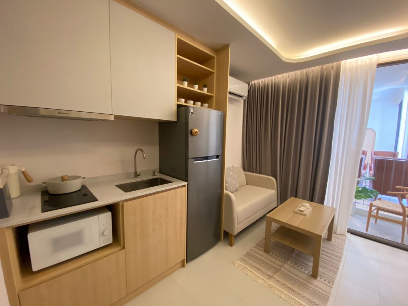 Property image - full photo 3
