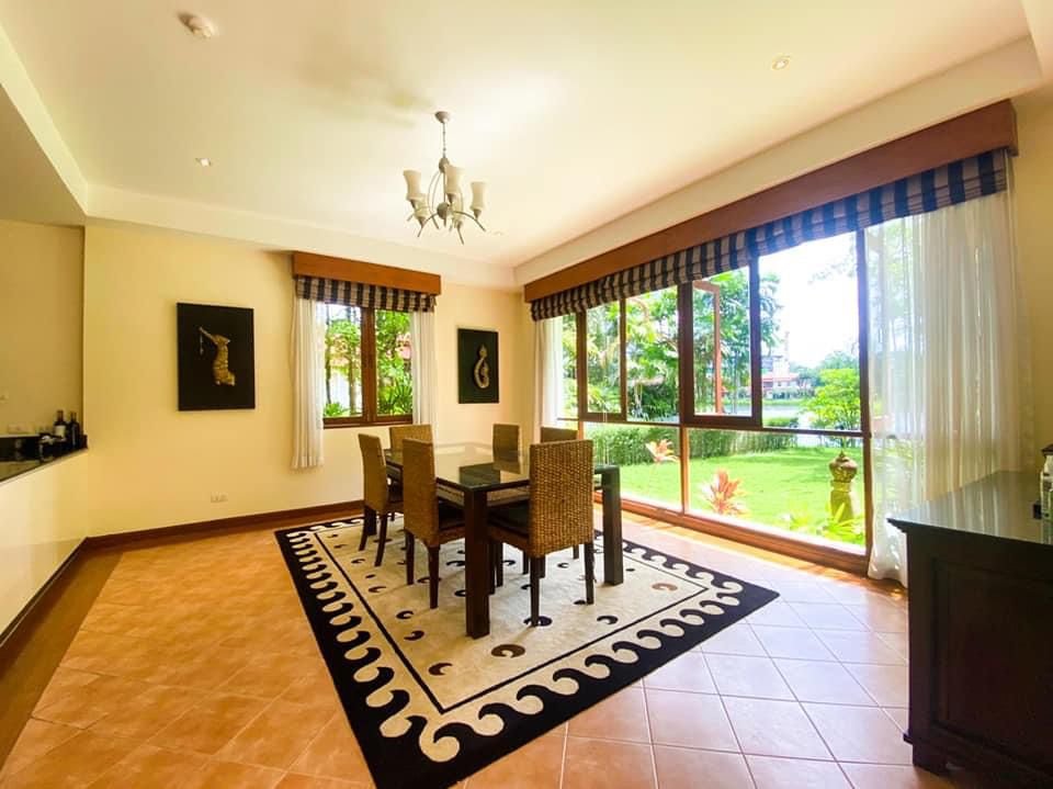 Property image - full photo 13