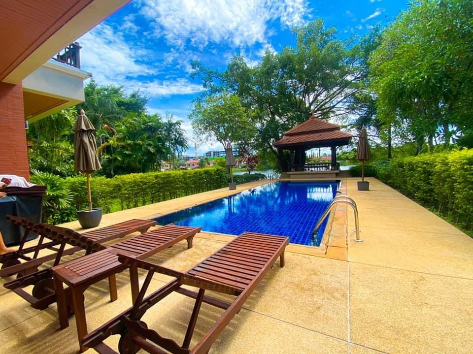 Property image - full photo 4
