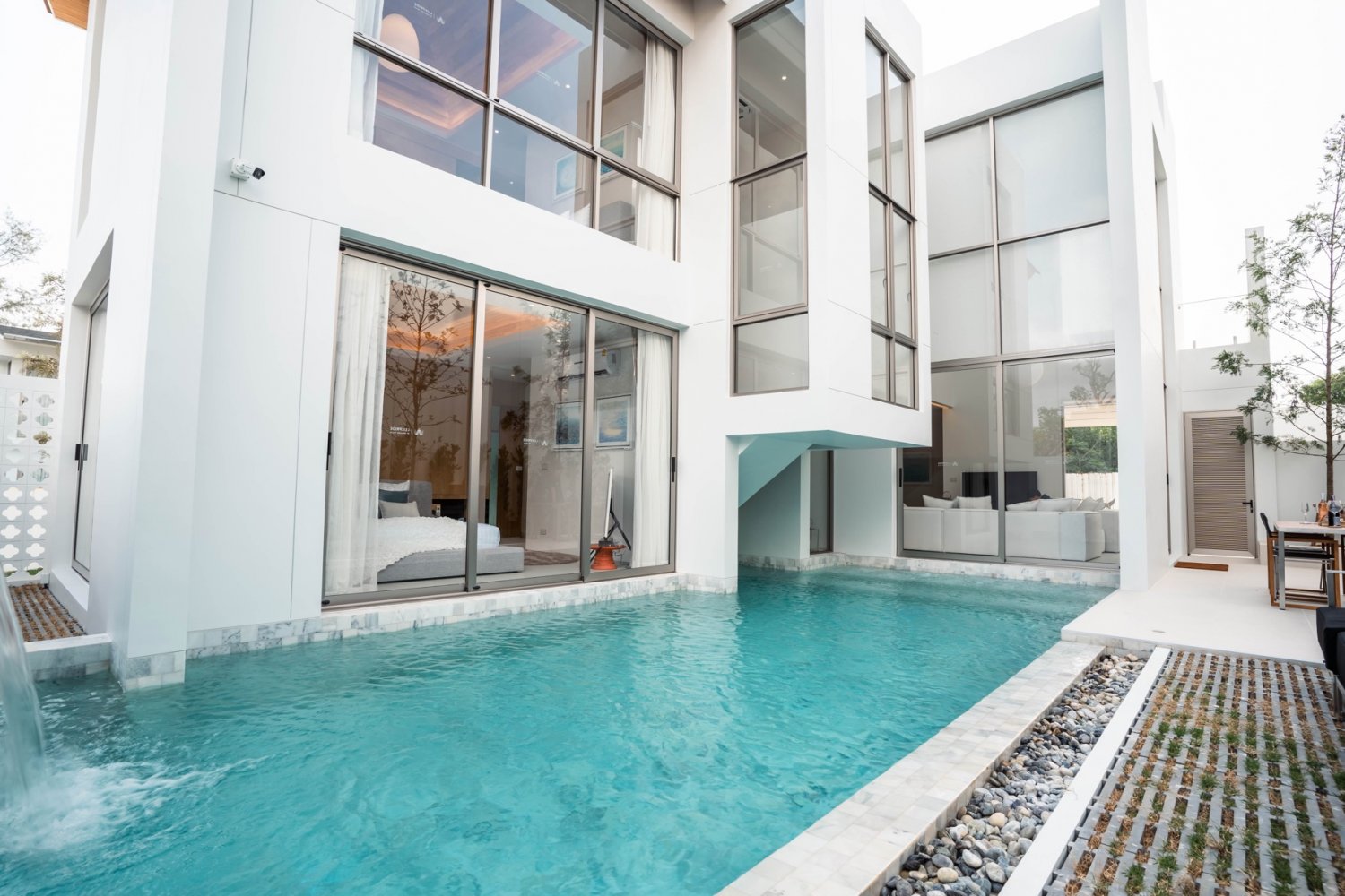 Property image - full photo 1