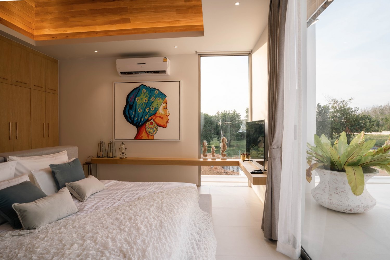 Property image - full photo 16