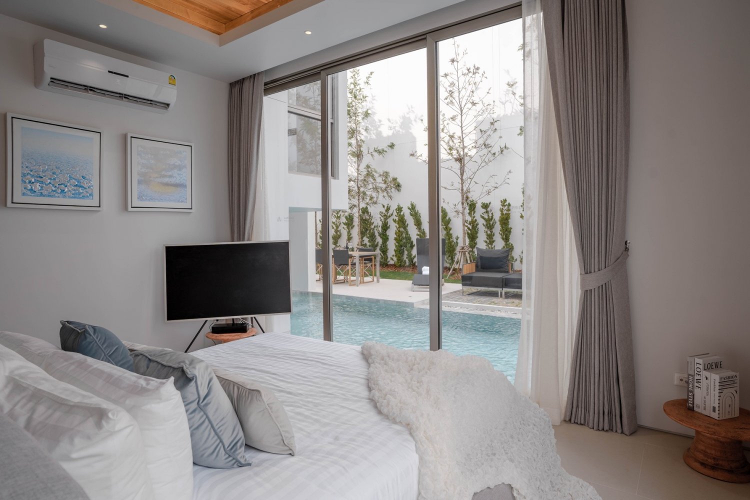 Property image - full photo 12