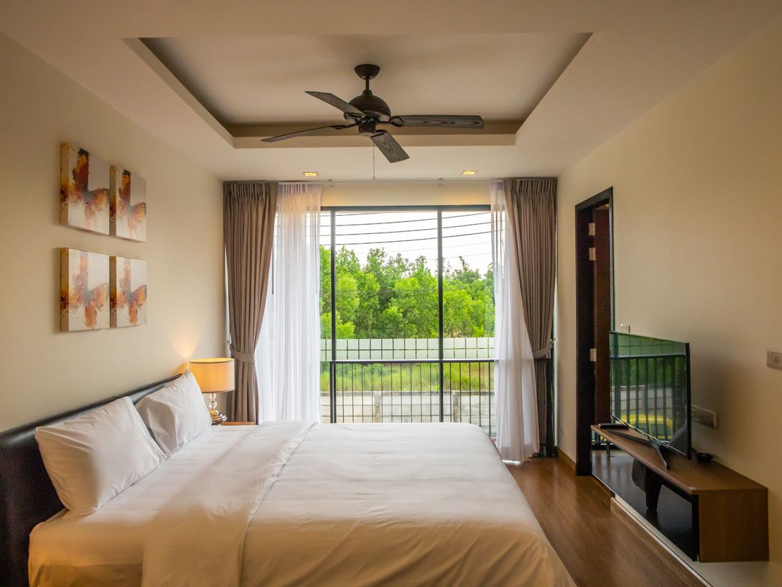 Property image - full photo 11