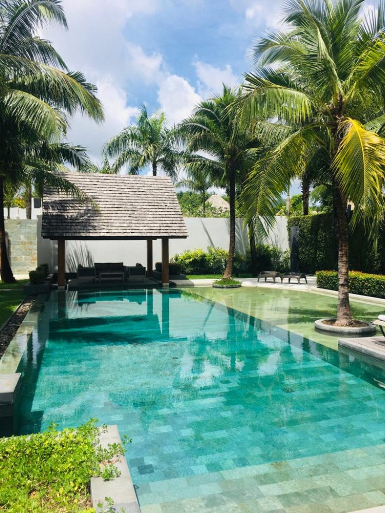 Property image - full photo 2