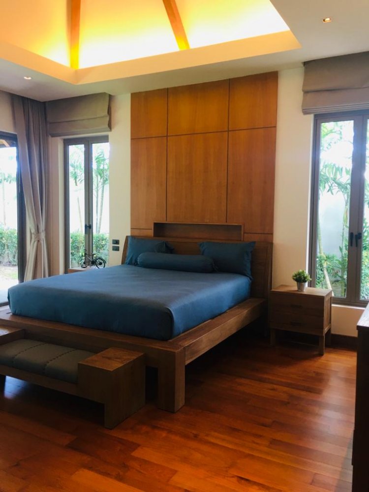 Property image - full photo 14