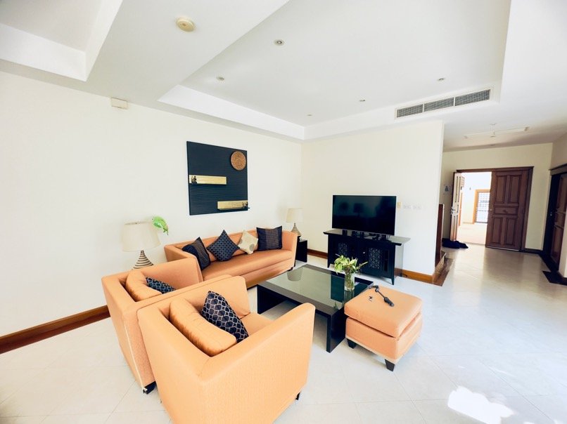 Property image - full photo 6