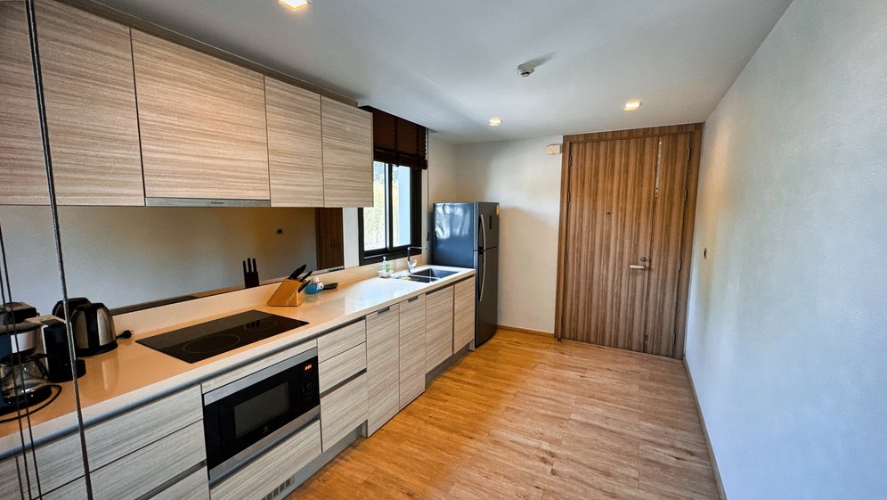 Property image - full photo 12