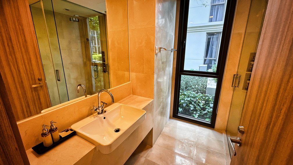 Property image - full photo 14