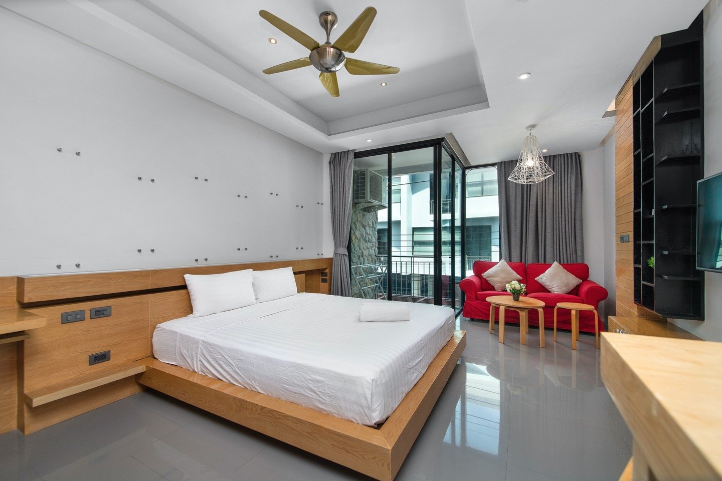 Property image - full photo 4