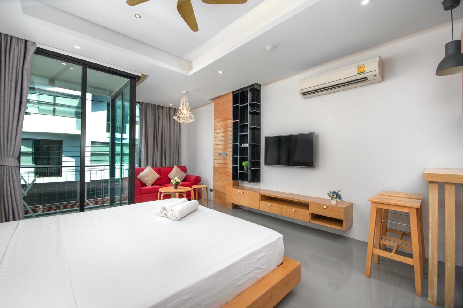 Property image - full photo 8