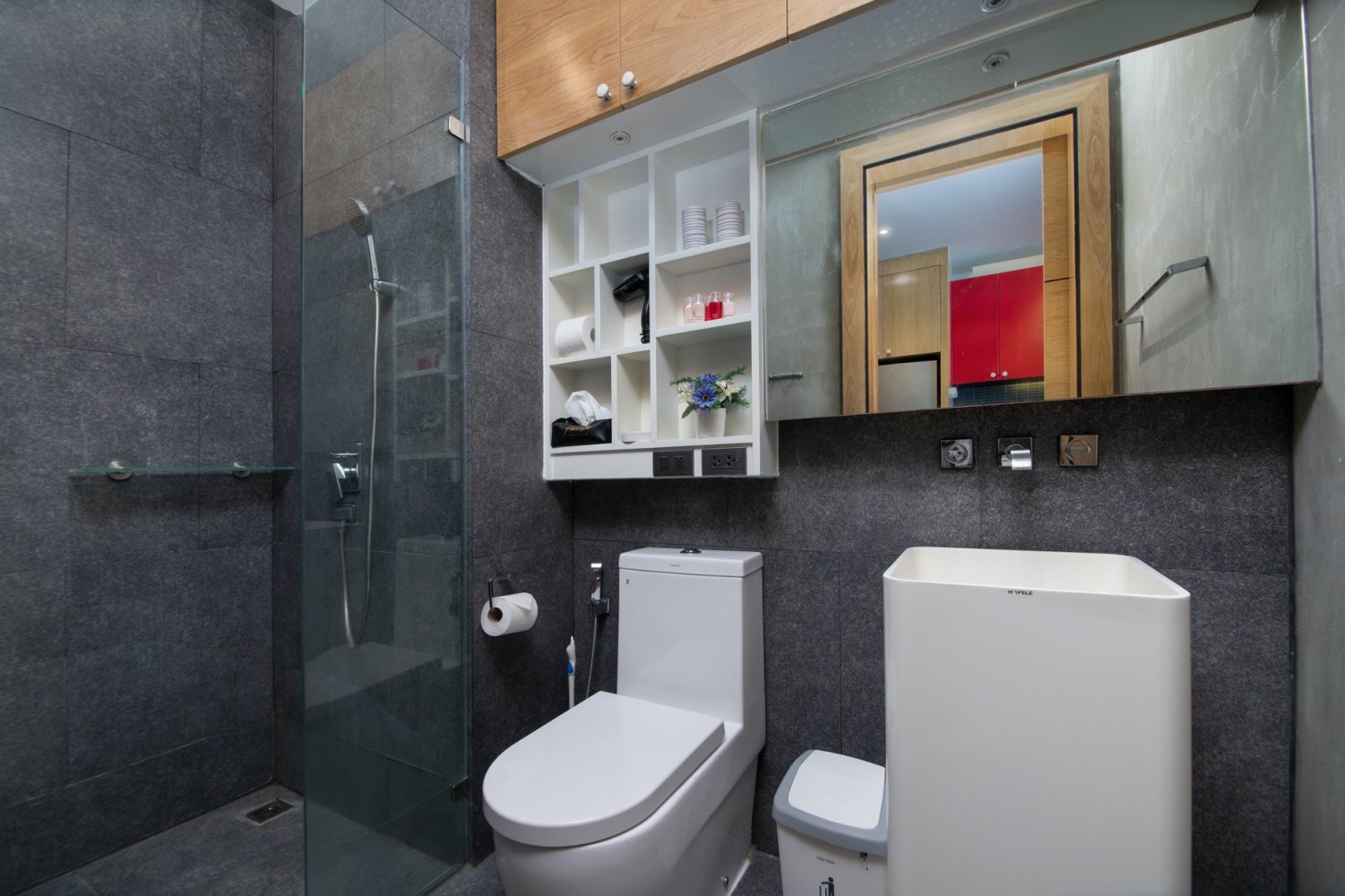 Property image - full photo 10
